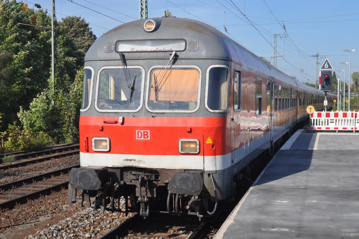 RHEINE (Kreis Steinfurt), 02.10.2013, RB 68 nach Münster/Westf. Hbf bei der Einfahrt auf Gleis 5