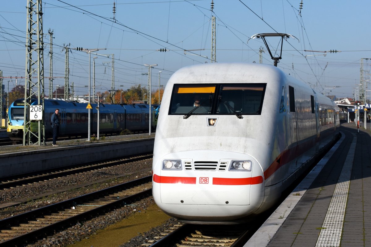 RHEINE (Kreis Steinfurt), 10.11.2019, 401 5038 als ICE 925 nach Köln