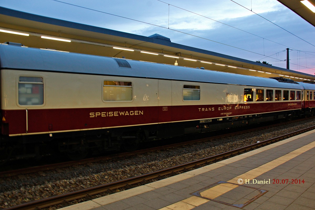 Rheingold Speisewagen Trans Europ Express im AKE-Rheingoldzug  in Bochum Hbf, Juli 2014.