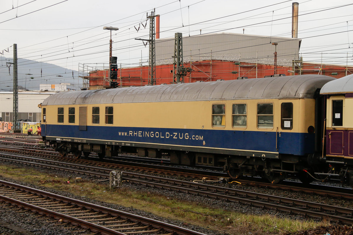 Rheingoldwagen in Hagen Hbf, M�rz 2018.