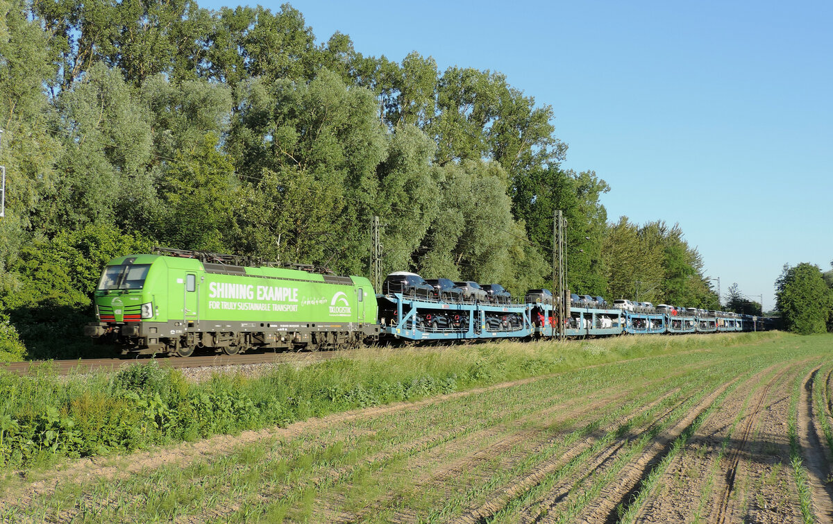 Riegel - 14. Juni 2021 : ELL/TXL Lok 193 283 mit einem Autozug.