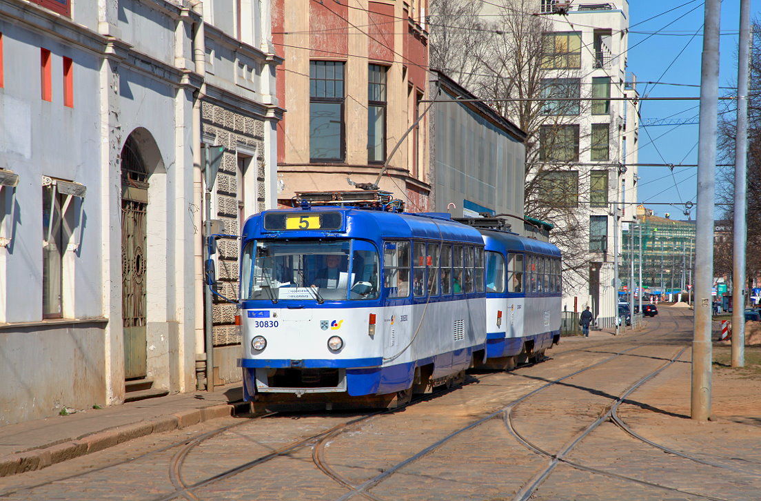 Riga 083 + 082, 13. Janvāra iela, 03.04.2019.
