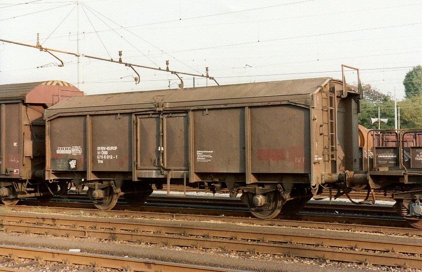 RIV-EUROP Güterwagen Tms der ÖBB in Mailand, Okt. 1984