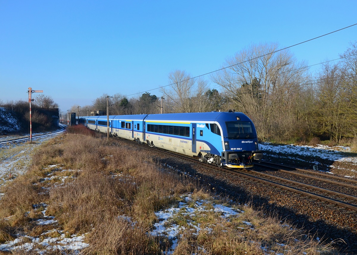 RJ 72 am 06.01.2015 bei Strasshof.