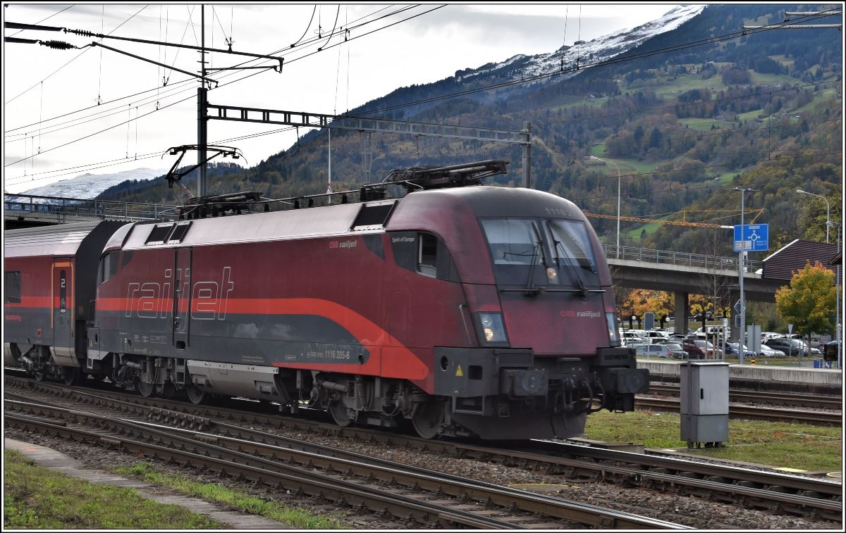 RJX 368 mit 1116 205-6 in Buchs SG. (07.11.2019)