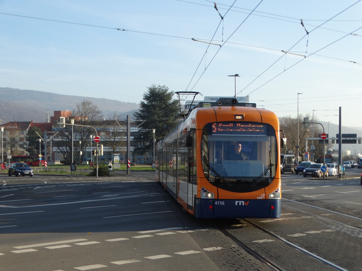 RNV Bobmardier Variobahn 4156 (RNV6) am 10.12.15 auf der Linie 5 auch als OEG bekannt in Heidelberg 