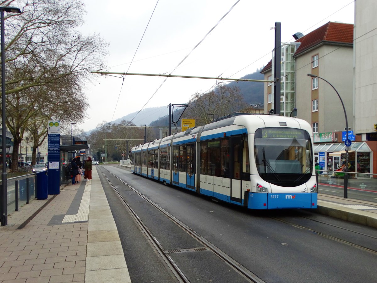 RNV Bombardier Variobahn 3277 (RNV8) (ex HSB) am 16.12.17 in Heidelberg 