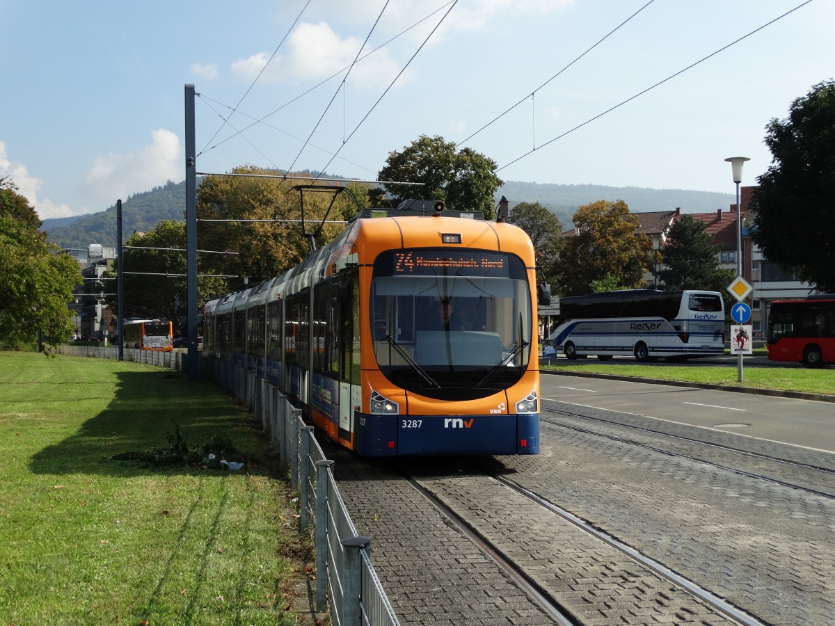 RNV Bombardier Variobahn 3287 am 02.10.14 in Heidelberg
