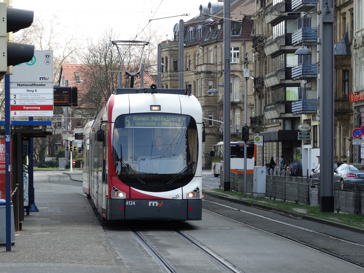 RNV Bombardier Variobahn 4124 (RNV6) am 28.03.15 in Mannheim 