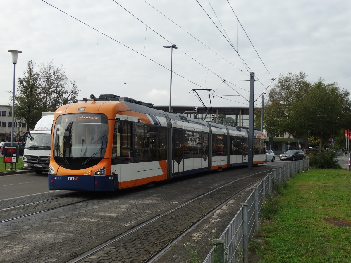 RNV Bombardier Variobahn 4153 am 09.10.15 in Heidelberg