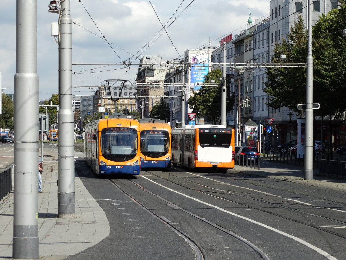 RNV Bombardier Variobahn 5715 und 4136 am 19.09.14 in Mannheim 