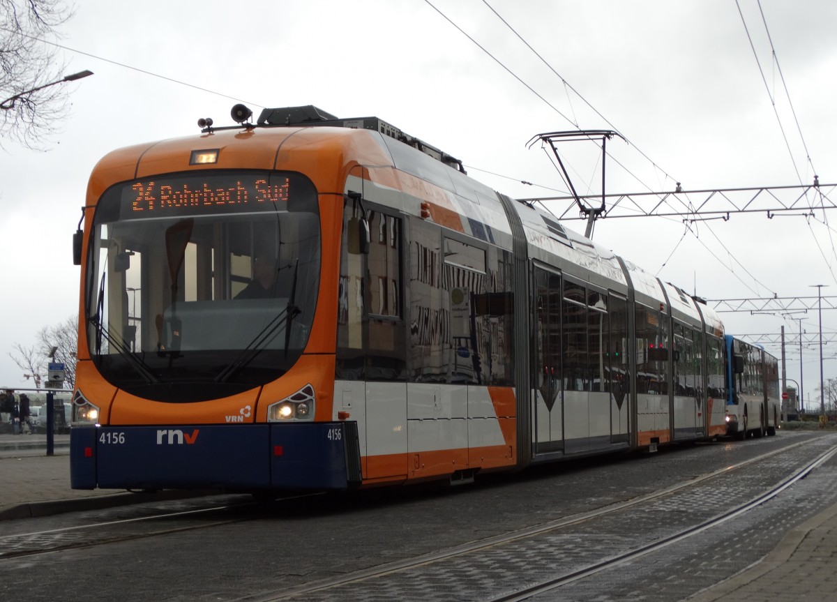 RNV Bombardier Variobahn (RNV6) 4156 am 10.01.15 in Heidelberg auf der Linie 24 