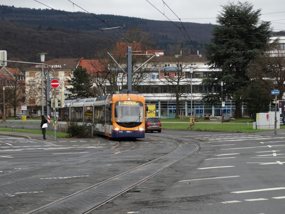 RNV Bombardier Variobahn (RNV6) 4162 am 10.01.15 in Heidelberg auf der Linie 5 