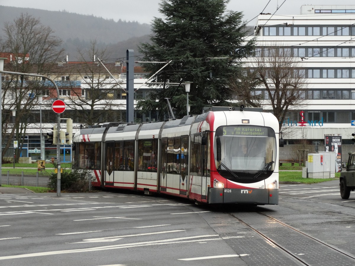 RNV Bombardier Variobahn (RNV6) (ex OEG) 4128 am 10.01.15 in Heidelberg auf der 5