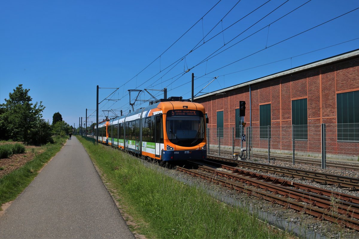 RNV Bombardier Variobahn RNV6 Wagen 4150 Doppeltraktion am 16.05.20 bei Edingen OEG 