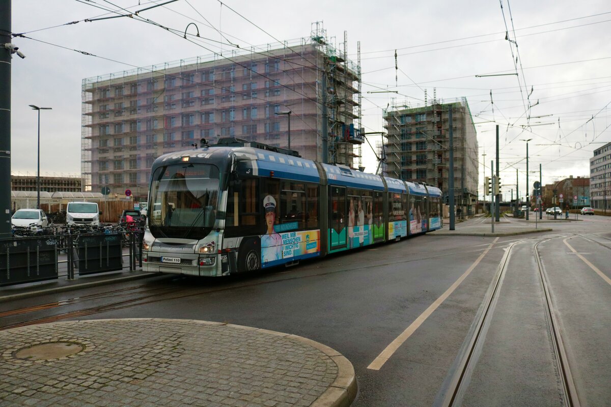 RNV Bombardier Variobahn RNV6 Wagen 4155 am 21.12.22 in Heidelberg Hbf Vorplatz