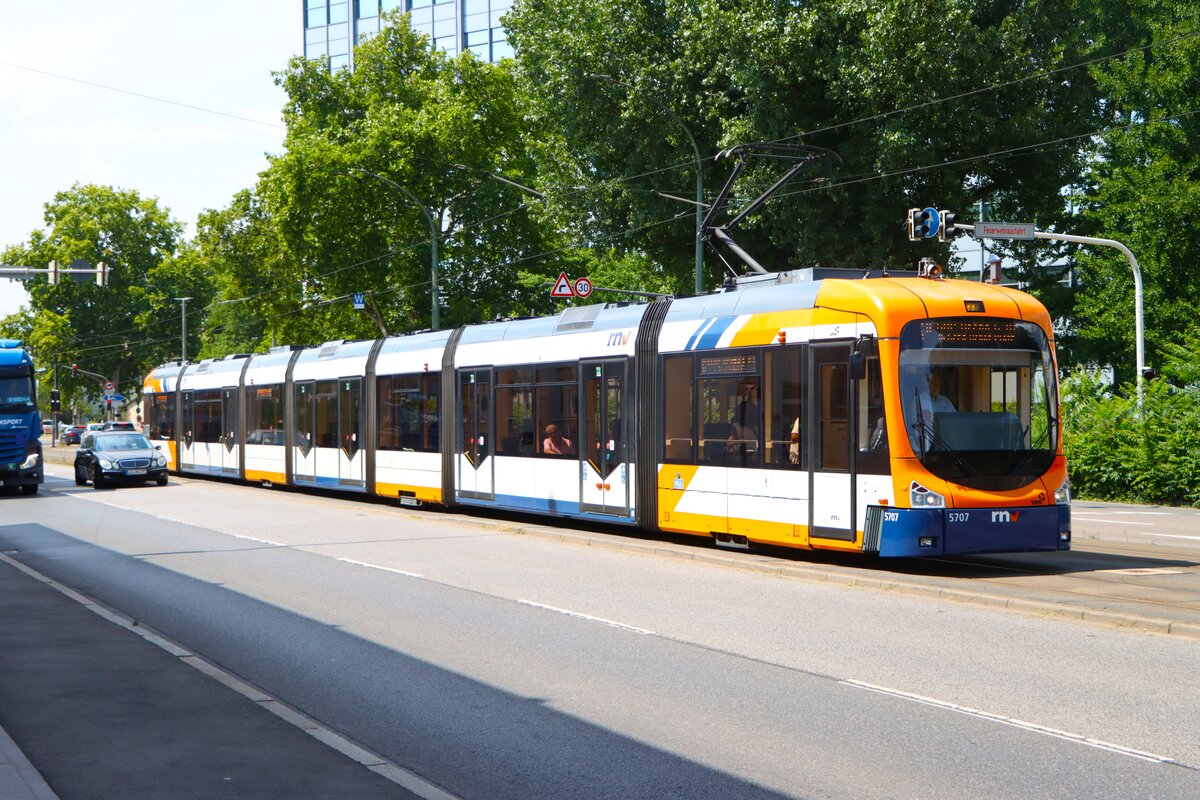RNV Bombardier Variobahn RNV8 Wagen 5707 am 16.07.26 in Ludwigshafen 