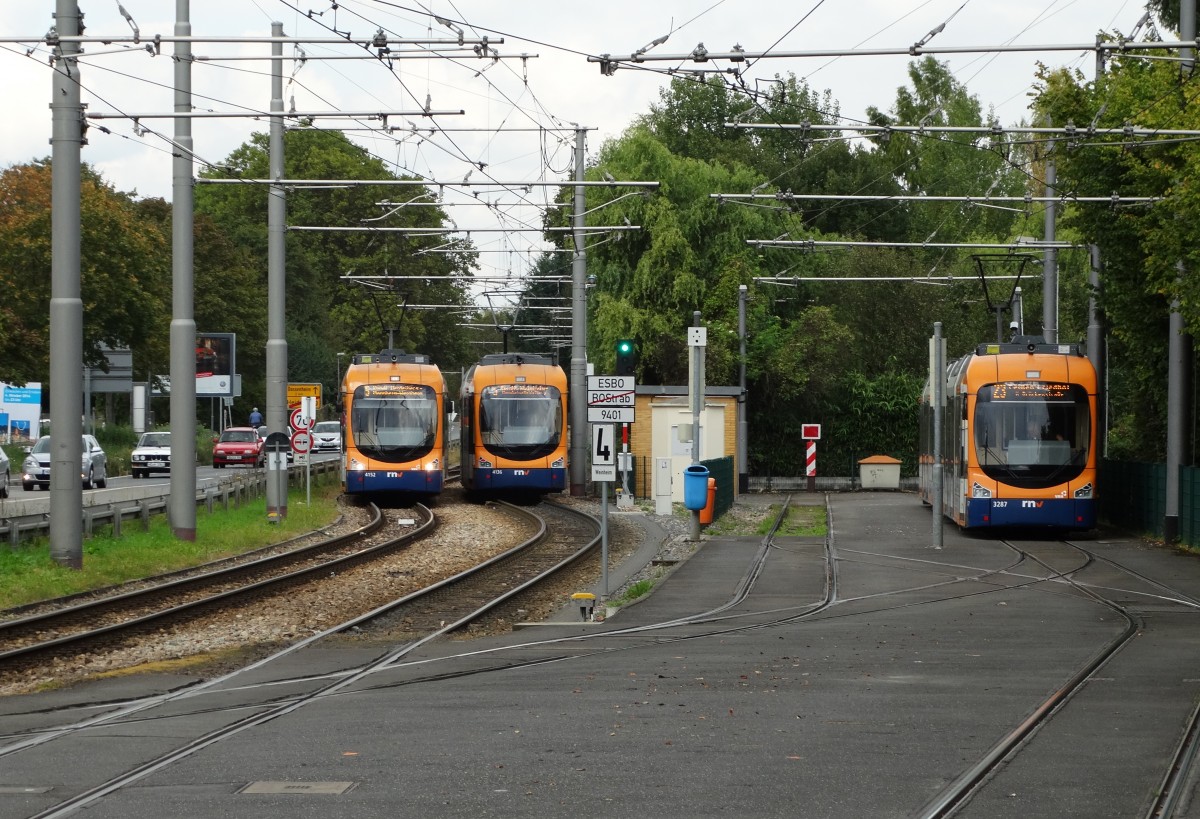 RNV Bombardier Variobahnen 4152, 4136 und 3287 am 27.09.14 in Heidelberg 