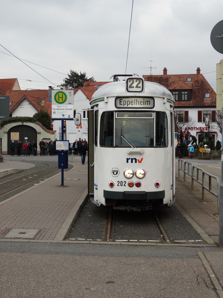 RNV Düwag GT8 202 am 22.02.15 in Eppelheim Endhaltestelle 