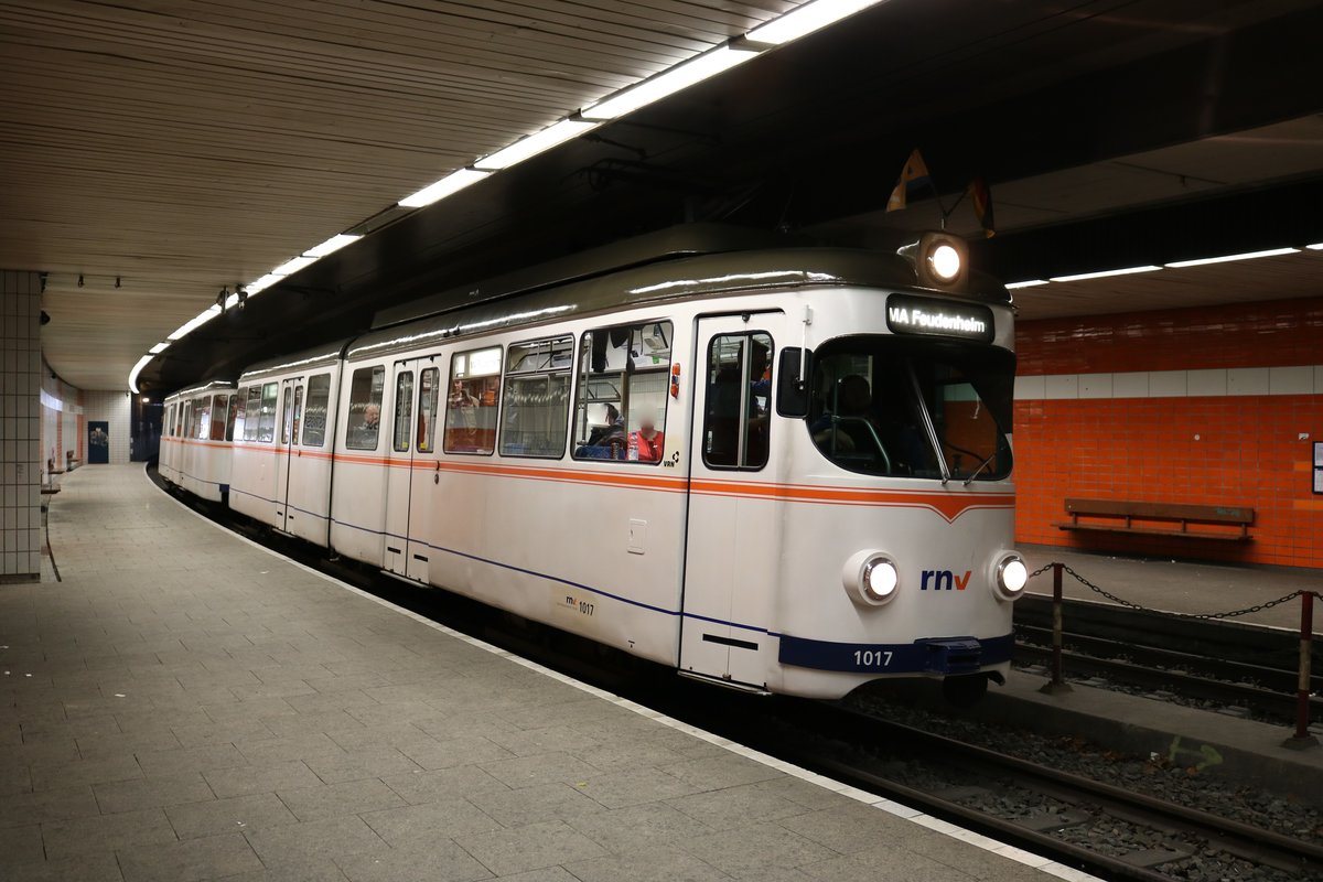 RNV Düwag Hängerzug 1017+1057 am 01.03.20 in Mannheim Dalbergstraße bei einer Sonderfahrt