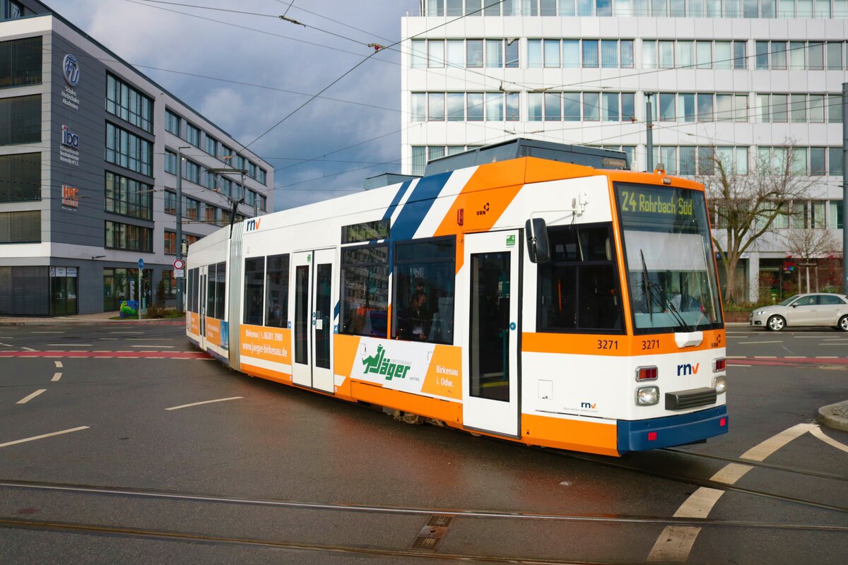 RNV Düwag MGT6D 3271 am 21.12.22 in Heidelberg Hbf Vorplatz