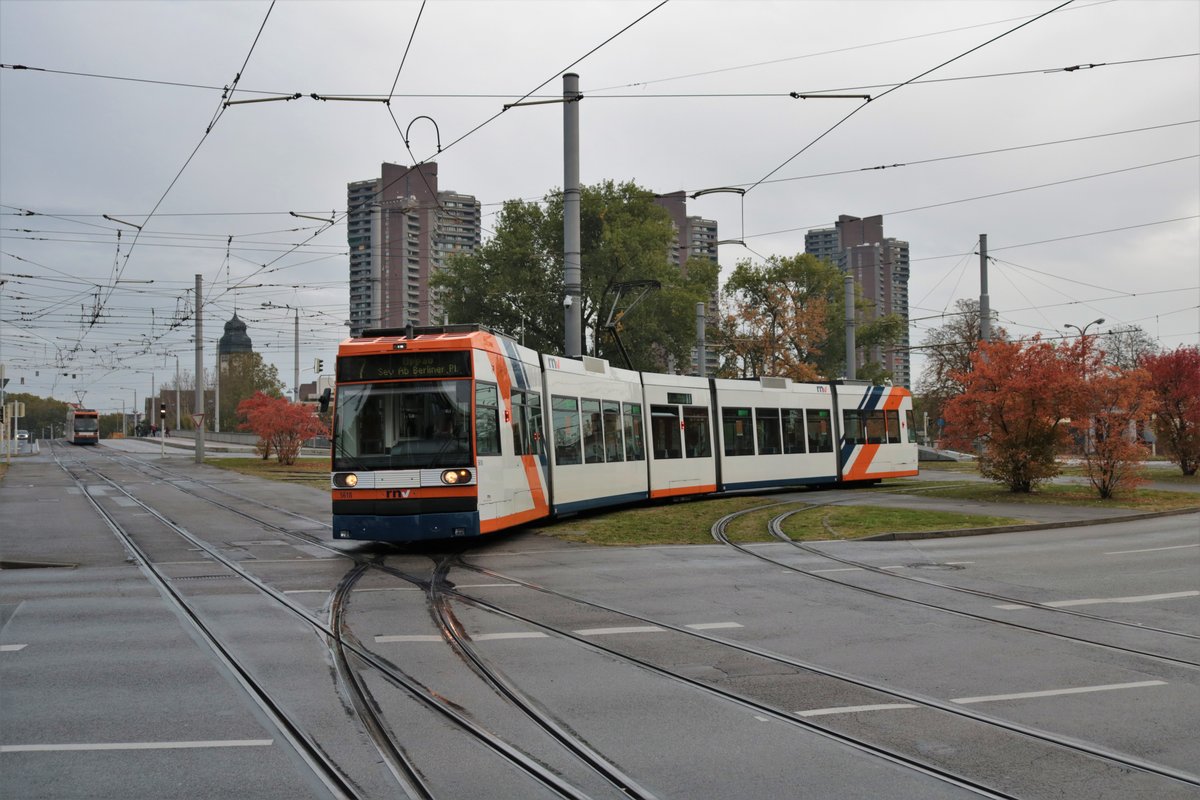RNV GT6N Wagen 5618 am 17.10.20 in Mannheim