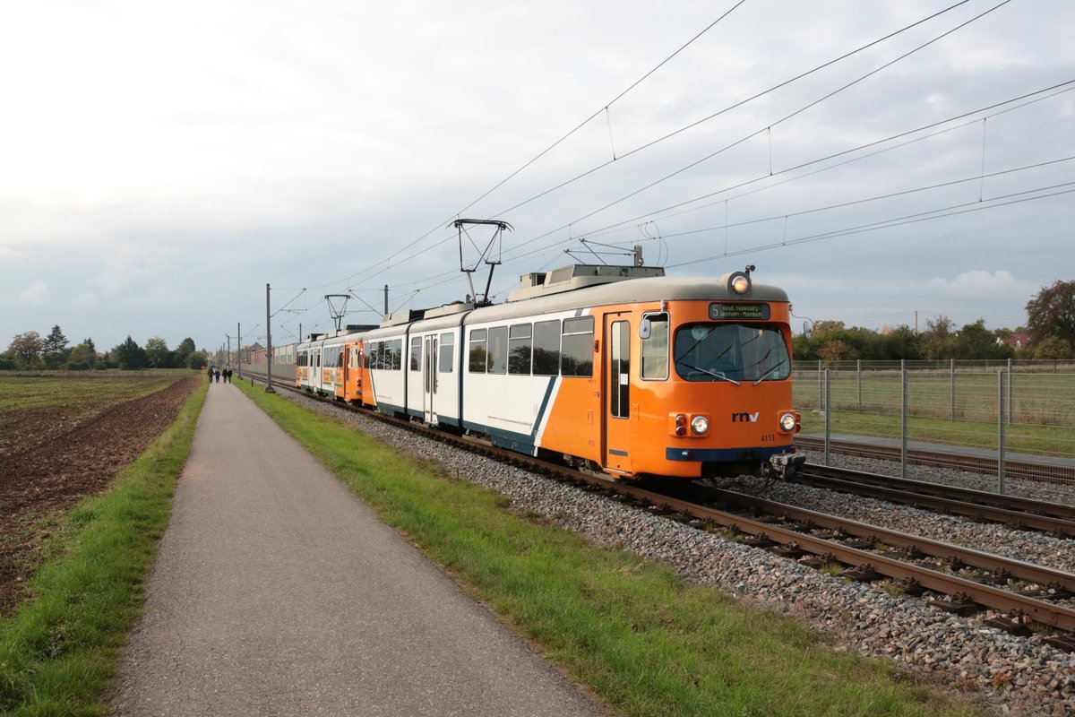 RNV OEG Düwag GT8 Wagen 4113 und 4114 am 17.10.20 in Edingen als Linie 5