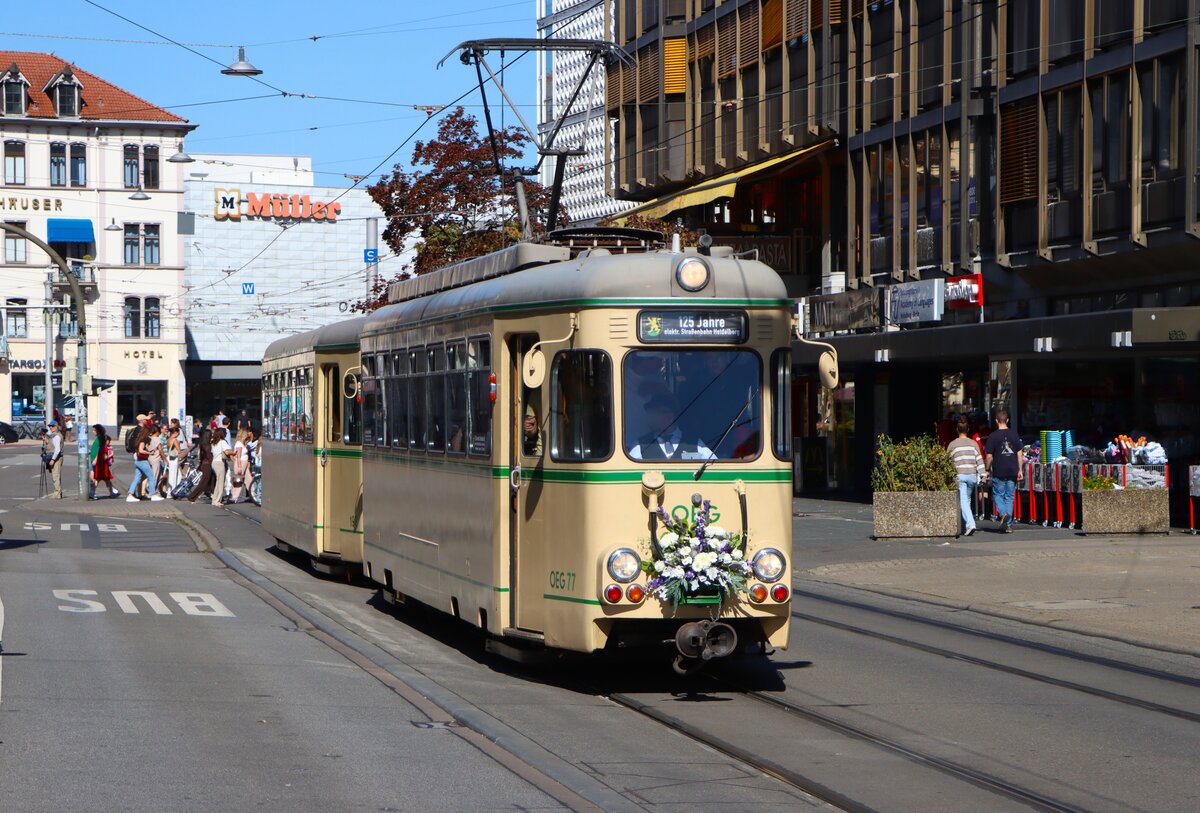 RNV OEG D�wag Rast�tter 77 mit Beiwagen 193 am 27.09.26 in Heidelberg 