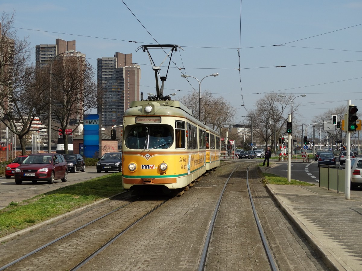 RNV RHB 1017+1057 am 28.03.15 in Mannheim