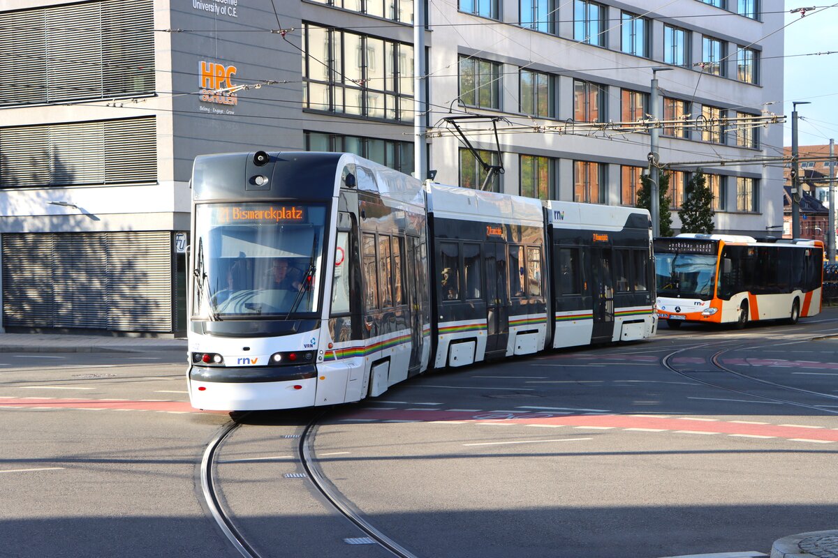 RNV Skoda Rhein Neckar Tram 1402 am 27.09.26 in Heidelberg 
