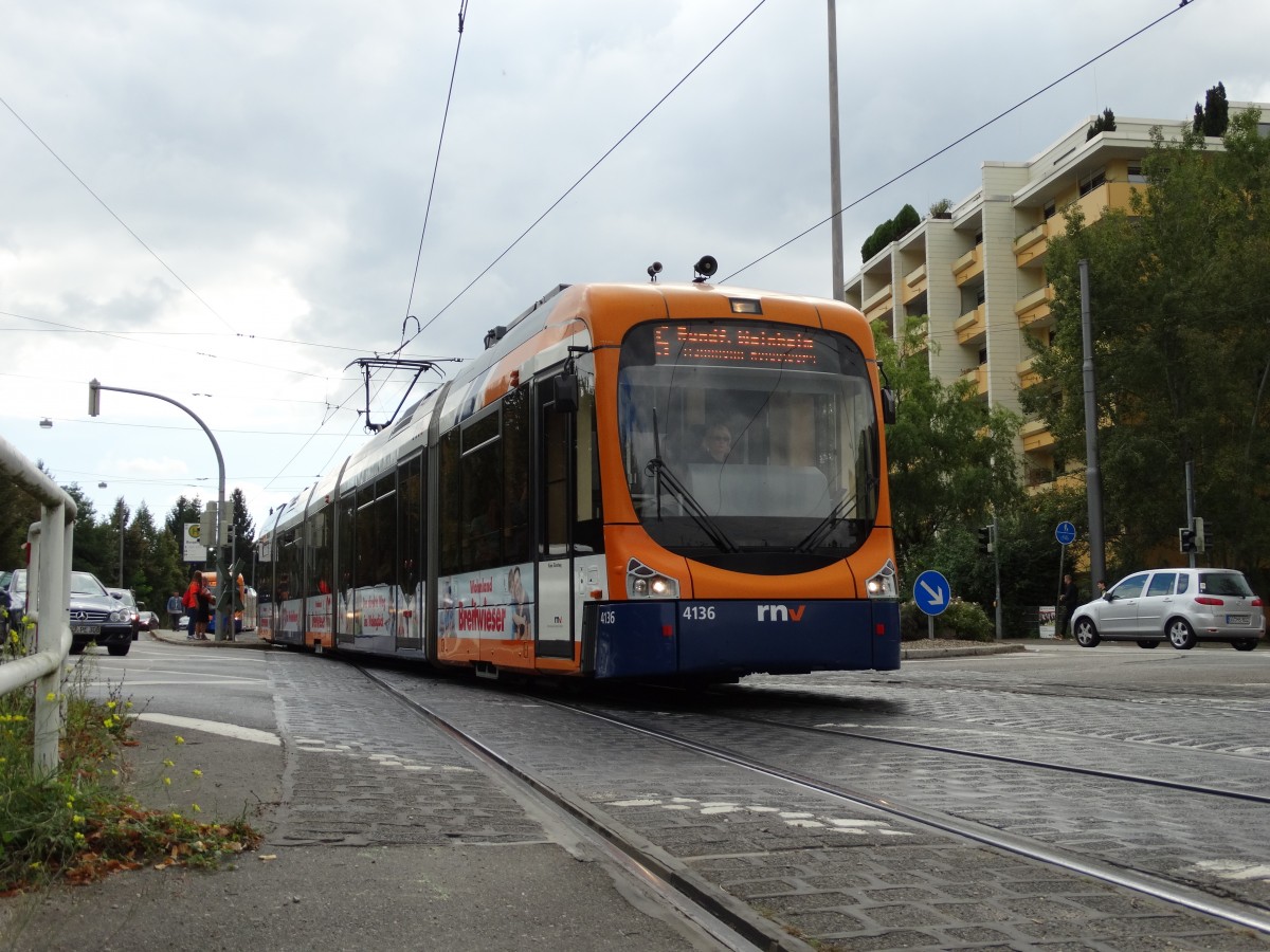 RNV Variobahn 4136 am 27.09.14 in Heidelberg auf der Linie 5 