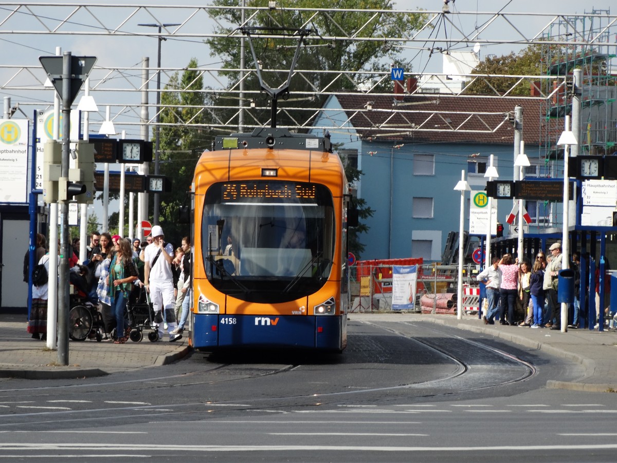 RNV Variobahn 4158 am 27.09.14 in Heidelberg 