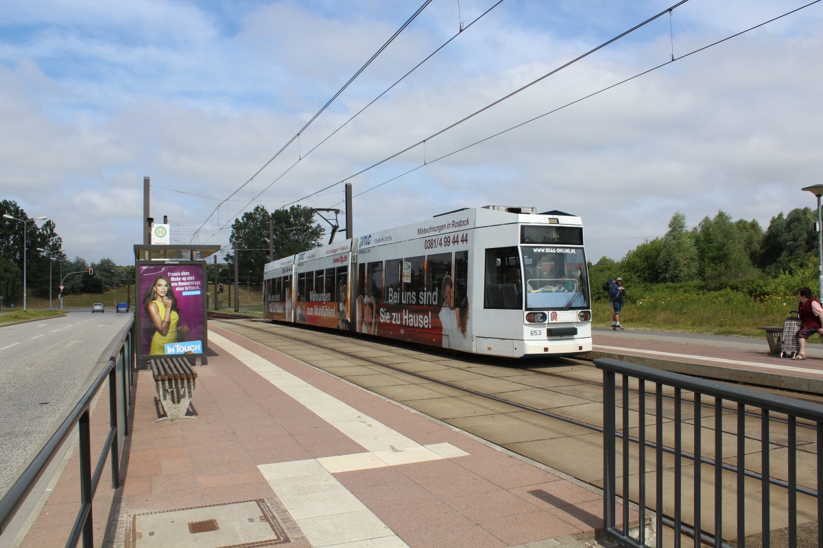 Rostock RSAG SL 4 (DWAG/DWA-6NGTWDE 653) Platz der Freundschaft am 19. Juli 2013. 