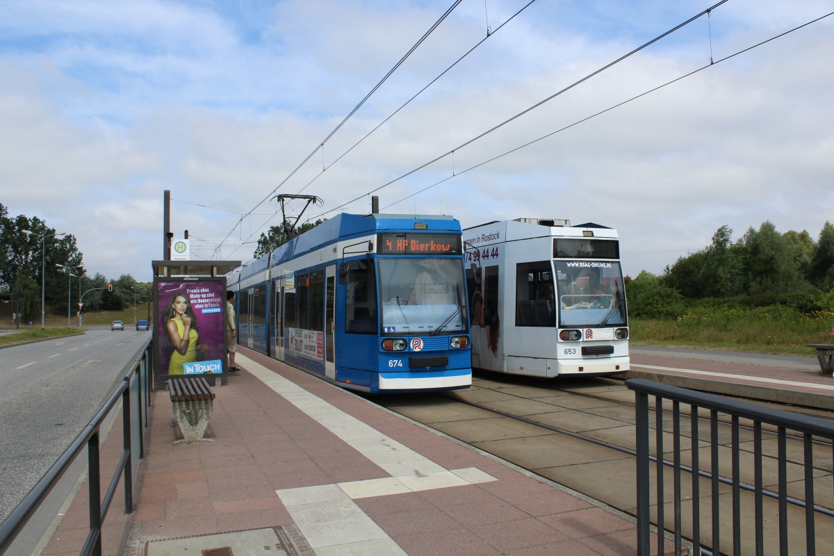 Rostock RSAG SL 4 (DWAG/DWA-6NGTWDE 674 / 653) Platz der Freundschaft am 19. Juli 2013.
