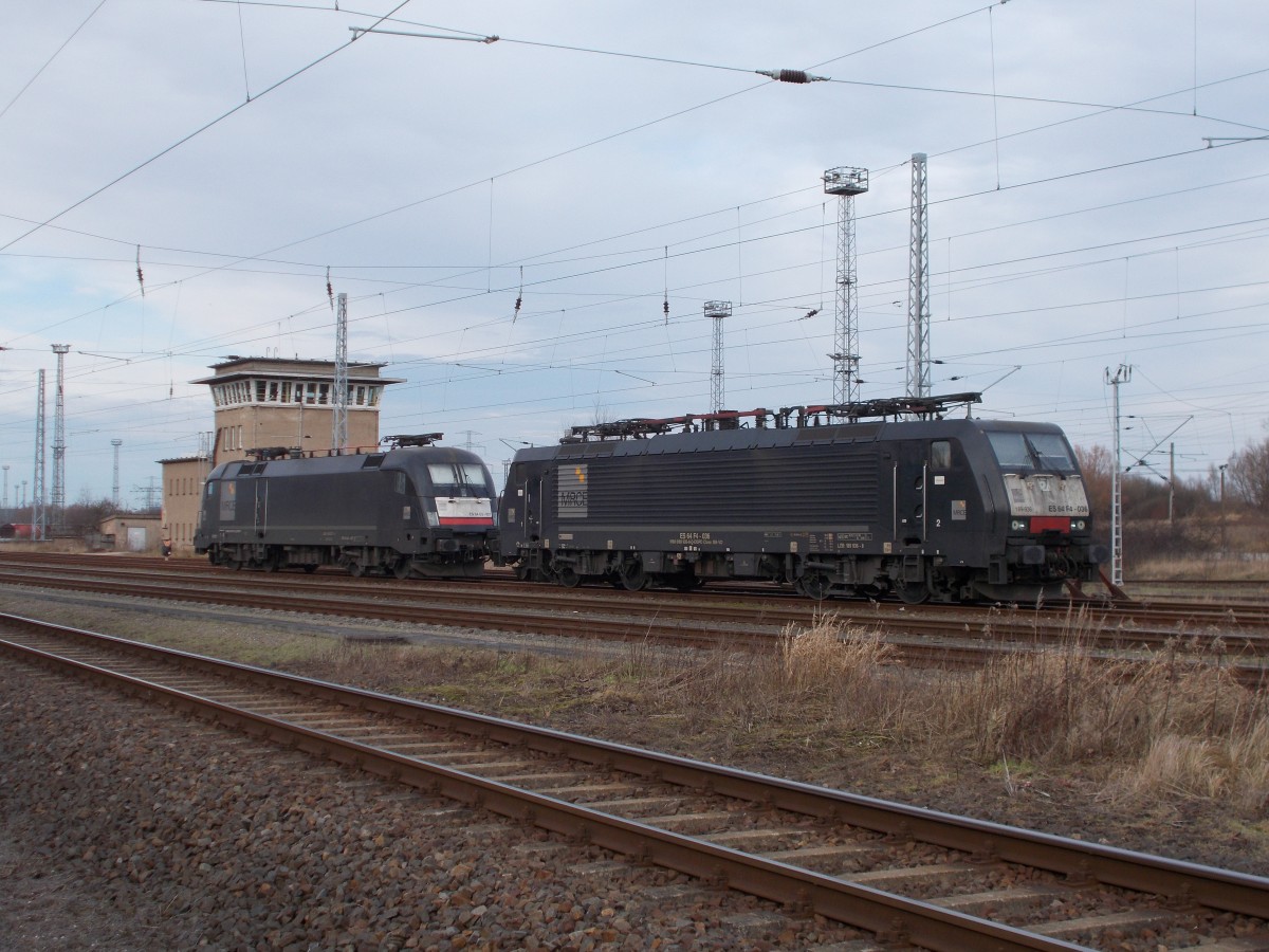 Rostock Seehafen war das Ziel vom MRCE Taurus ES64U2-027 und der ES64F4-036 am 07.Februar 2016.