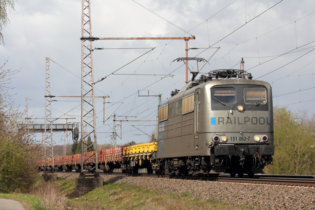 Rpool 151 062-7 in Dedensen-Gümmer 13.4.2021