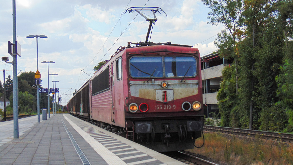 Rpool 155 219 durchfährt Bad Oeynhausen mit einem EZ richtung Minden