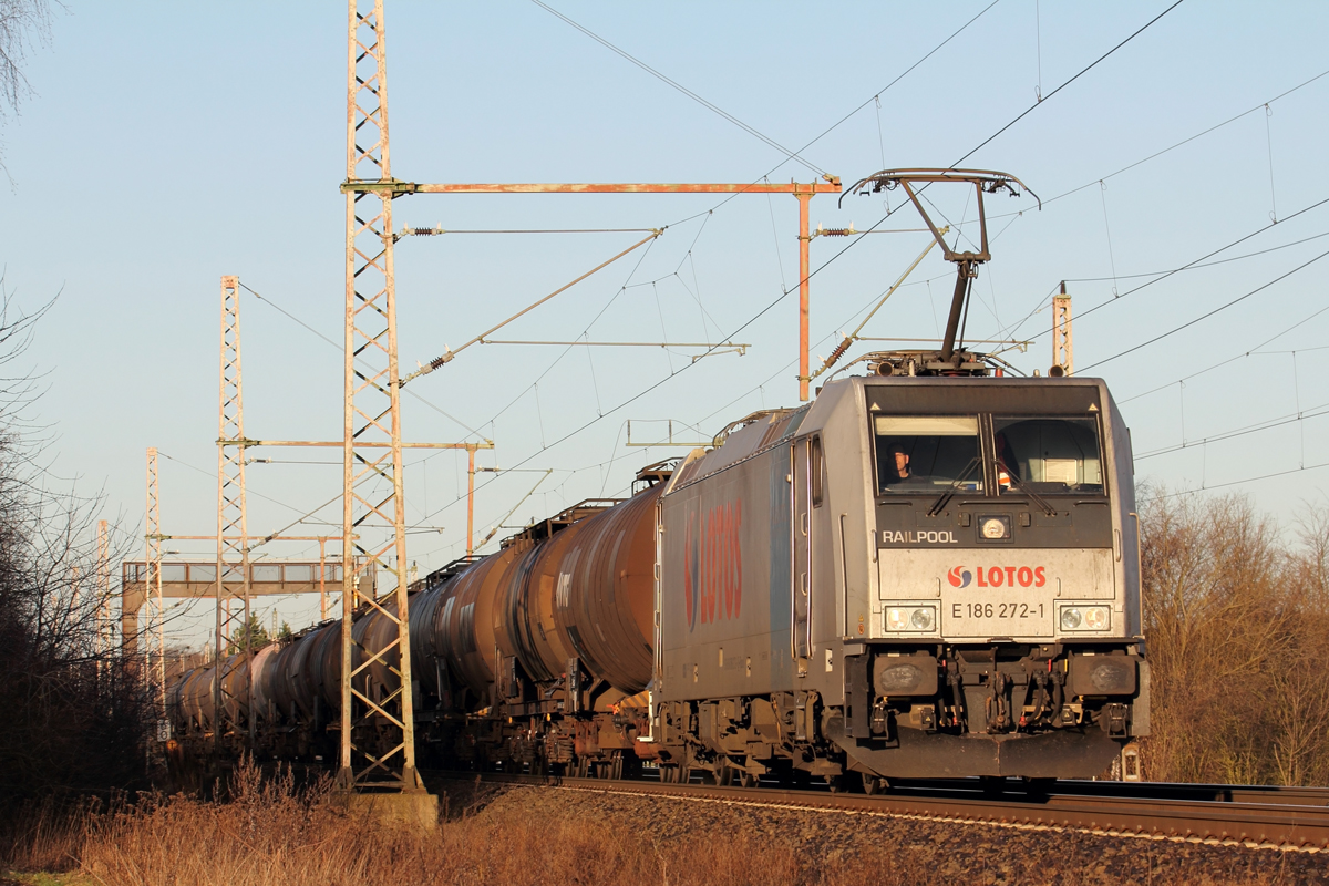 Rpool 186 272-1 unterwegs für LOTOS in Dedensen-Gümmer 5.2.2020