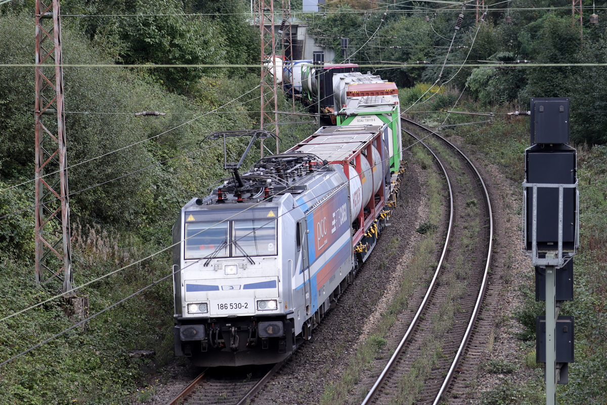 Rpool 186 530-2 in Diensten von RTBC auf der Hamm-Osterfelder Strecke in Recklinghausen-Ost 14.9.2023