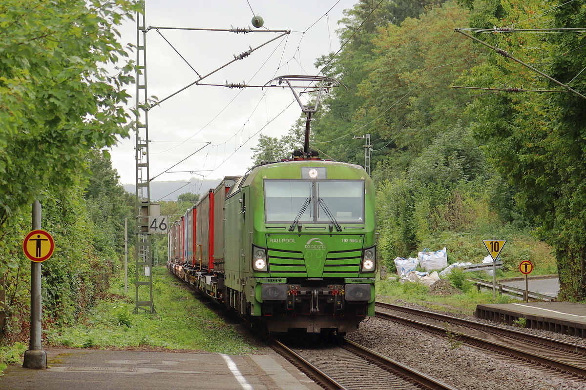 Rpool 193 996-6 in Diensten von TXL durchf�hrt Remagen-Rolandseck mit einem Gemischten KLV 31.8.2026
