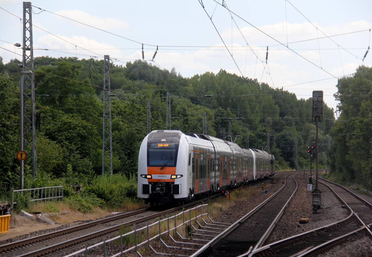 RRX 462 033 macht eine Testfahrt von Aachen-Hbf nach Düsseldorf-Hbf und kommt aus Richtung Aachen-West und fährt durch Kohlscheid und fährt in Richtung Herzogenrath,Mönchengladach. Aufgenommen von Bahnsteig 2 in Kohlscheid. 
Bei Sonne und Wolken am Nachmittag vom 9.7.2019.