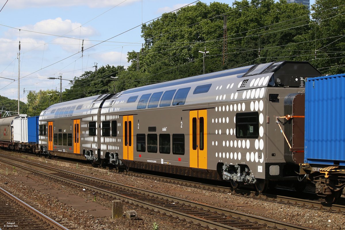 RRX Dostos in Köln West, am 18.06.2017.