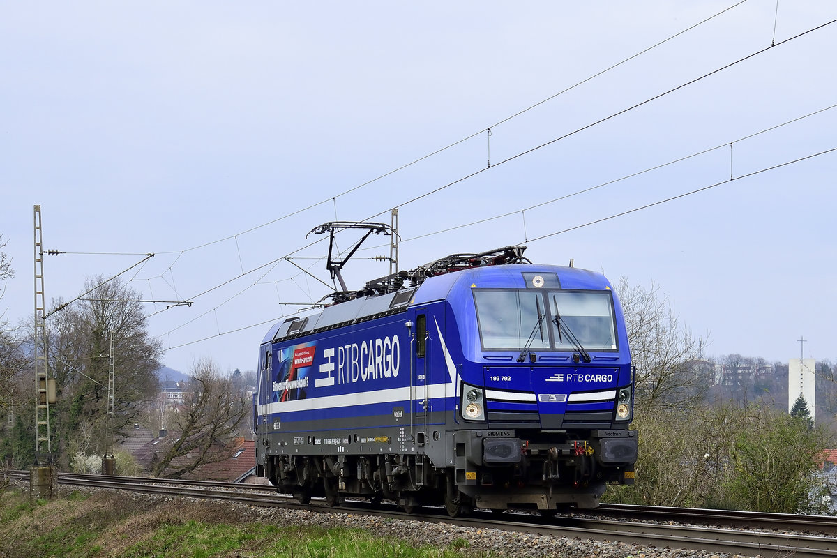 RTB Cargo 193 792 Vectron, am 19.3.2020 auf dem Weg nach Aachen. KBS 485 bei Herzogenrath, Km 15