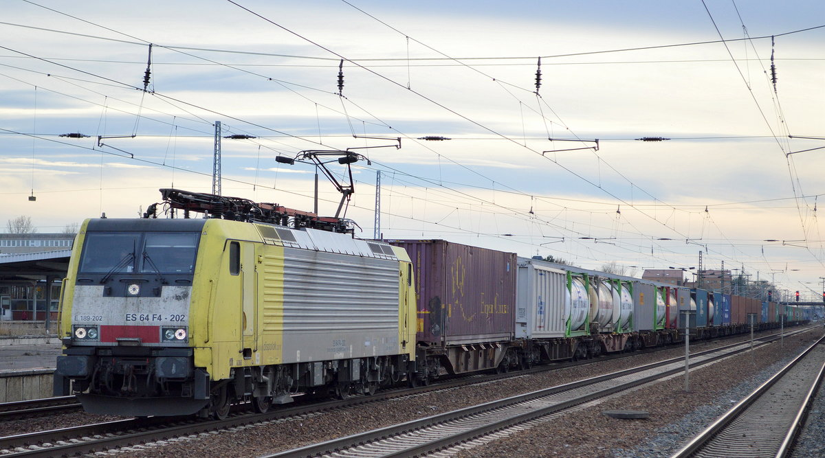RTB CARGO GmbH mit der MRCE Dispo  ES 64 F4-202  [NVR-Number: 91 80 6189 202-5 D-DISPO] und Containerzug Richtung Polen am 06.03.19 Bf. Flughafen Berlin-Schönefeld.