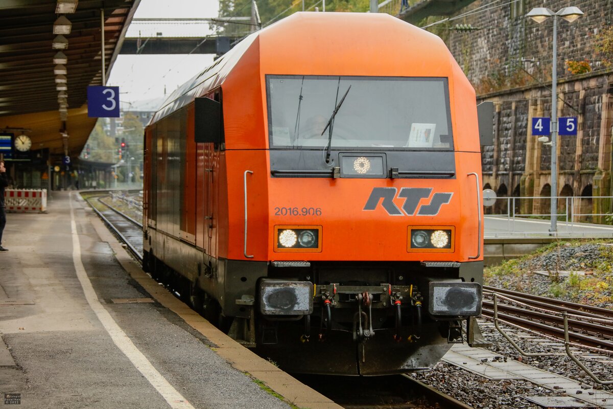 RTs 2016.906 Eurorunner in Wuppertal Hbf, Oktober 2022.