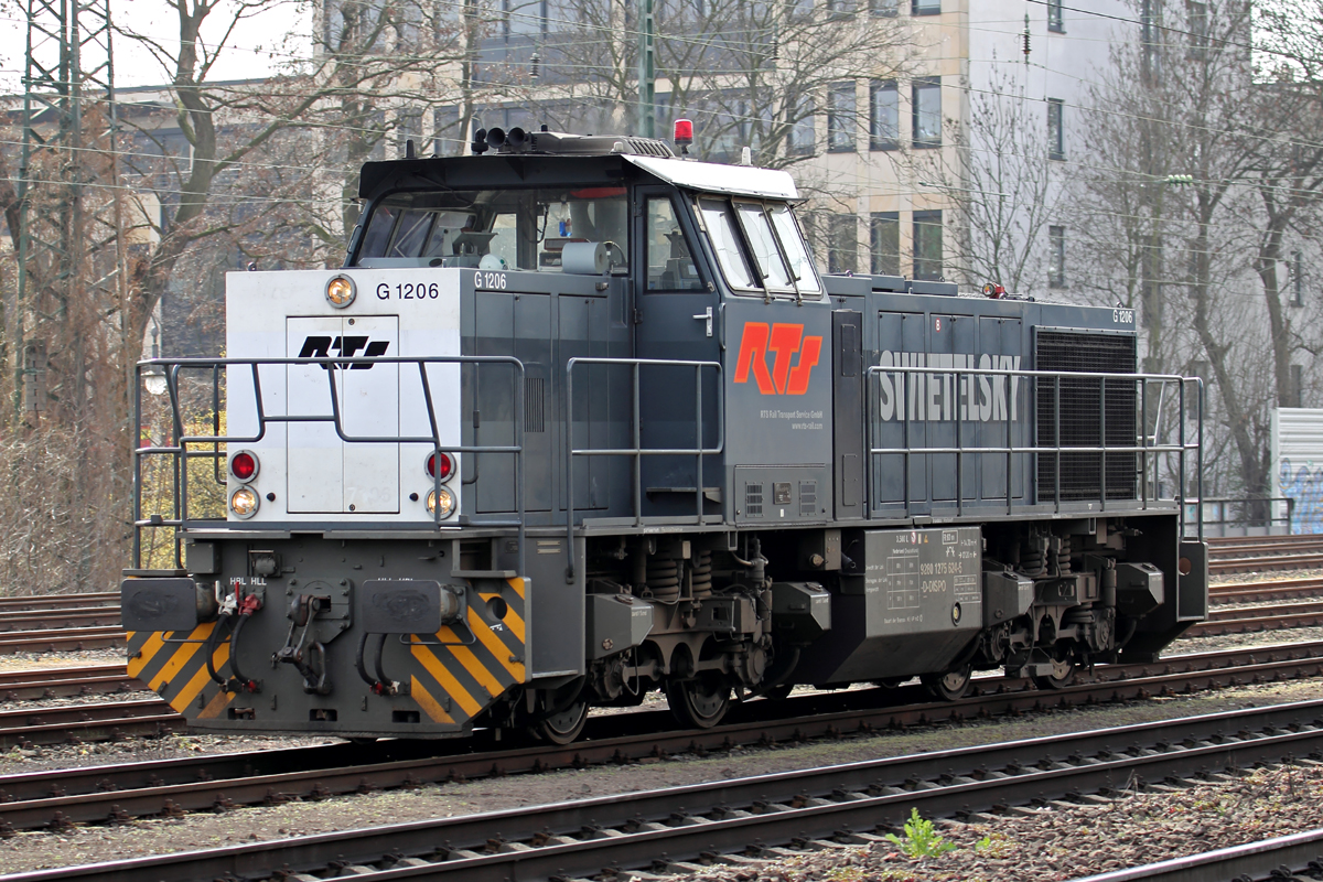 RTS 275 624-5 in Köln-West 15.3.2014