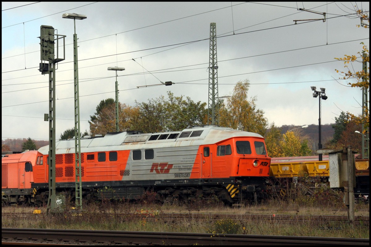 RTS Ludmilla 230077 bei einem Gleisbaueinsatz am 8.11.2015 im westfälischen Bahnhof Lengerich.