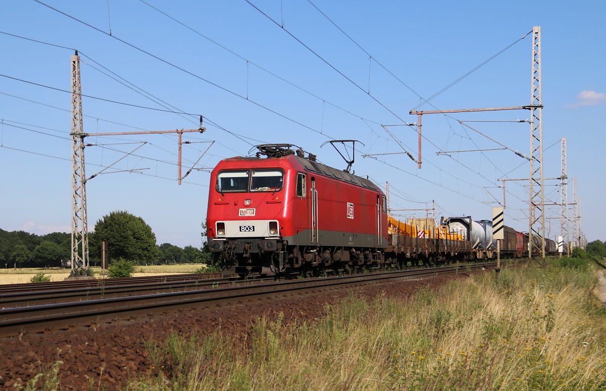 Rückfahrt der MEG 803 (156 003) in Richtung Wunstorf. Diesmal mit gemischtem Güterzug am Haken. Aufgenommen am 23.07.2014 bei Dedensen-Gümmer.