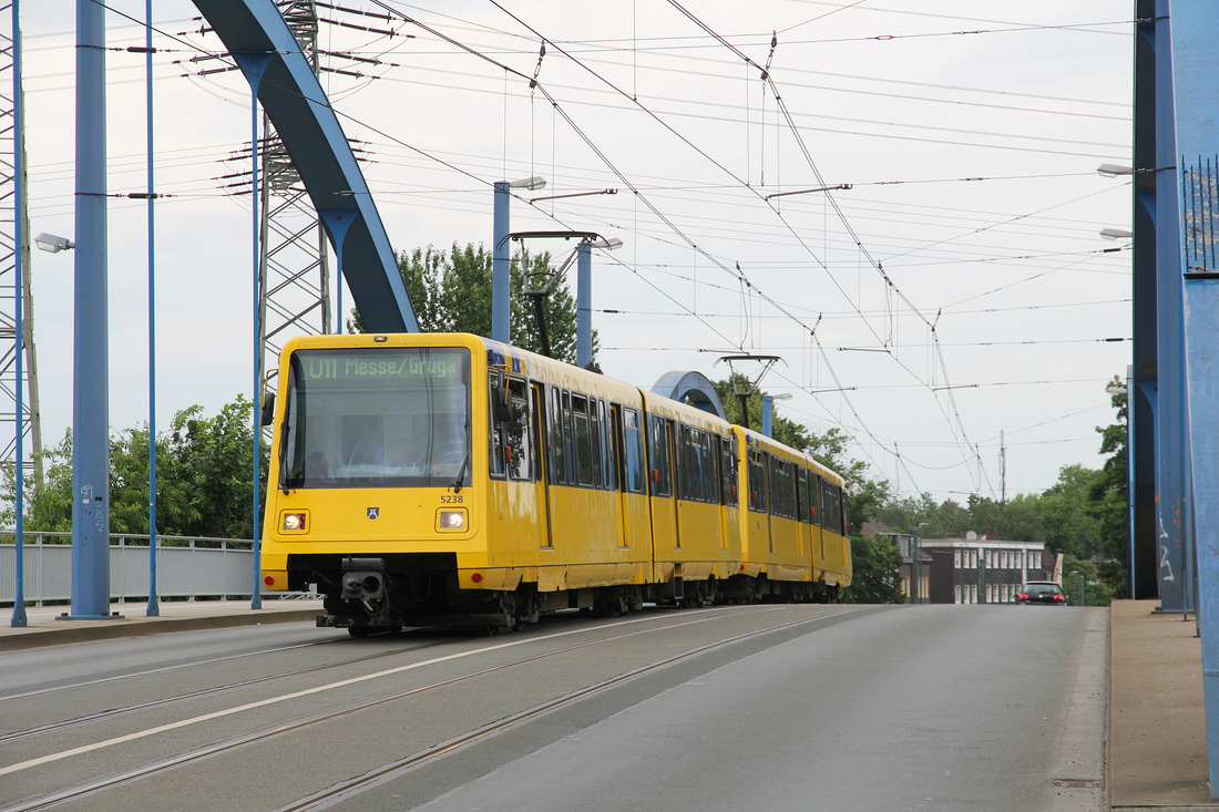 Ruhrbahn 5238 + 5237 // Essen // 3. Juli 2021
