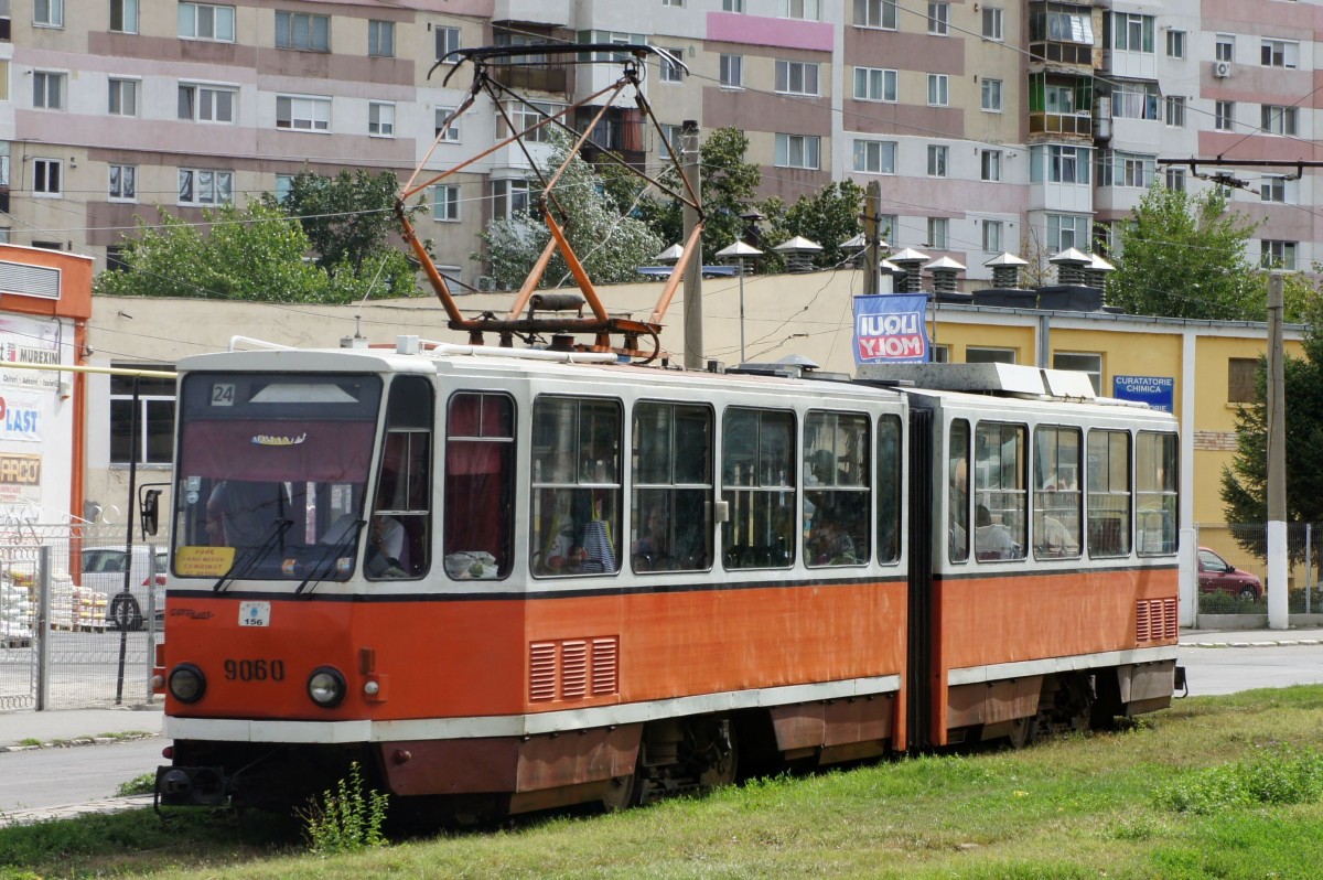 Rumänien / Straßenbahn Braila: KT4D - Wagen 9060 (ehemals Berlin) als Linie 24 zur Fabrica de covoare in der Strada Grigore Alexandrescu. Aufgenommen Anfang September 2013.